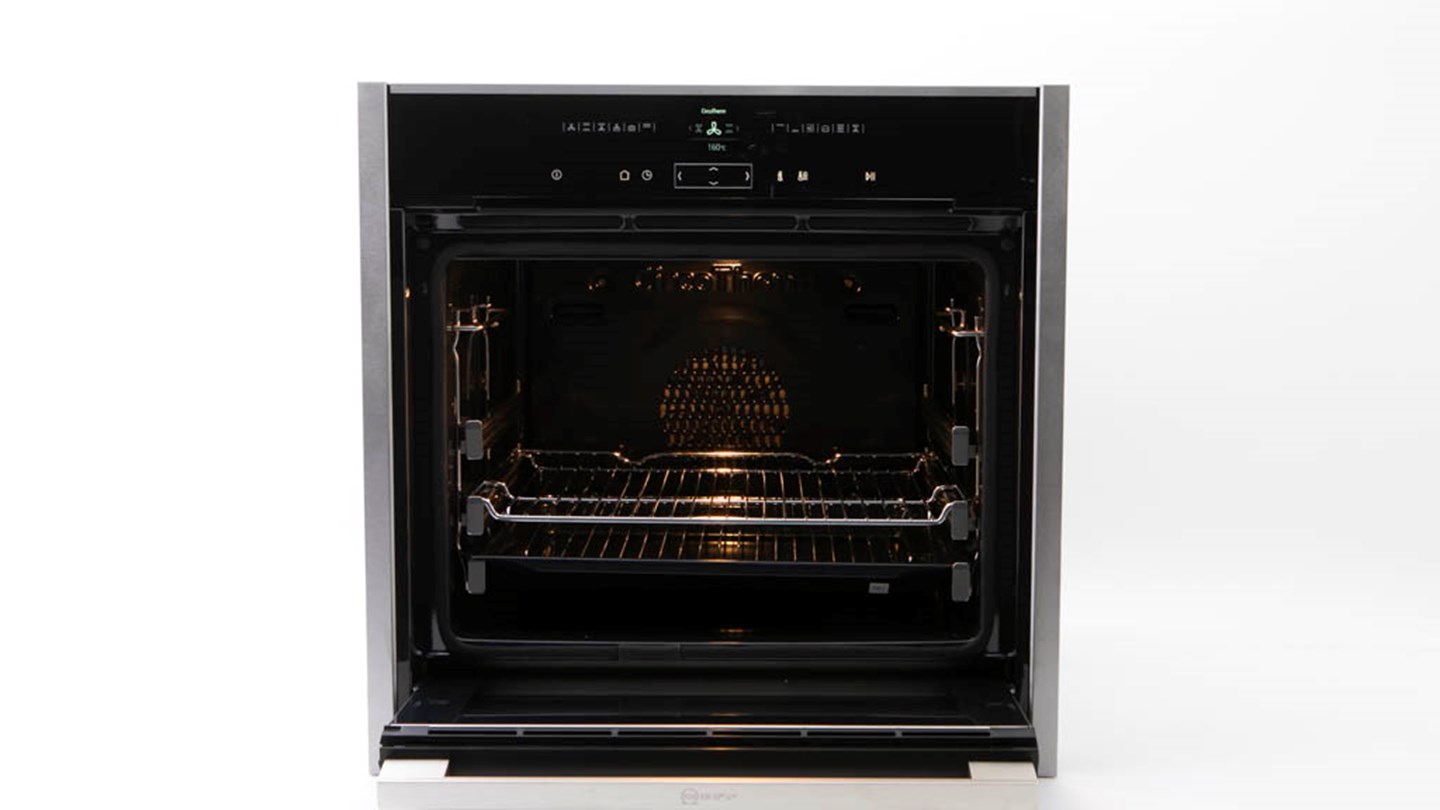 Neff B57CR22N0B Review Wall oven CHOICE