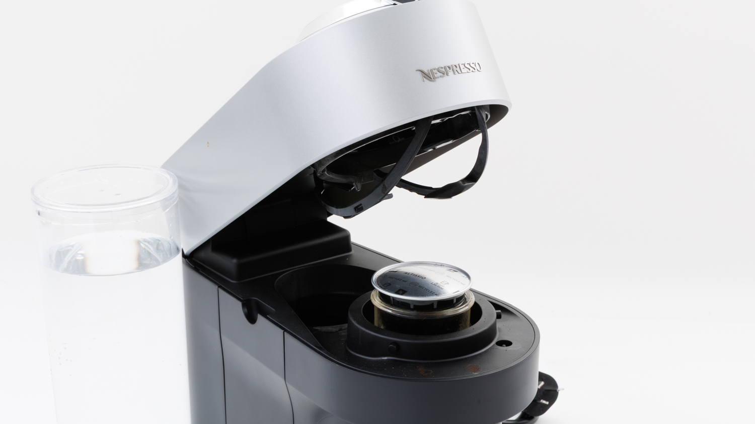 Nespresso Vertuo Pop+ Coffee Machine Starter Kit (GDV6)