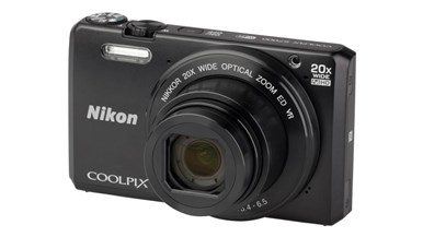 Nikon Coolpix S7000