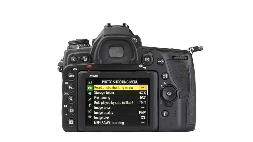 Nikon D780