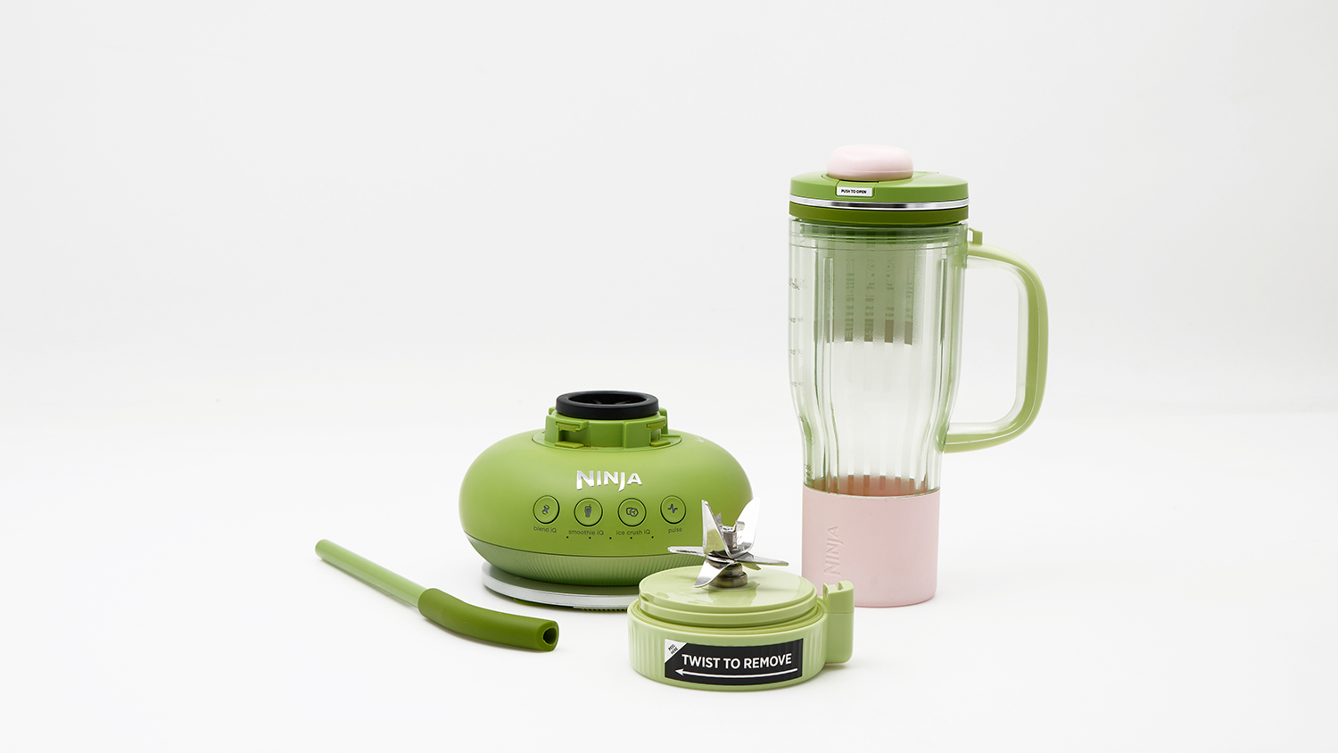 Ninja BlendBOSS Tumbler Blender DB351BL3
