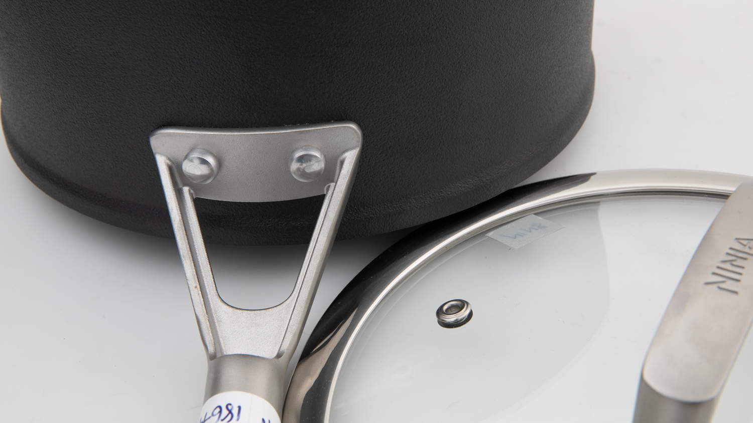 Ninja Zerostick 20cm saucepan C30220ANZ