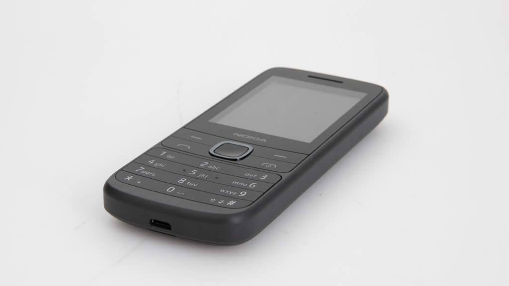 Nokia 225 4G Review Mobile phones for seniors CHOICE