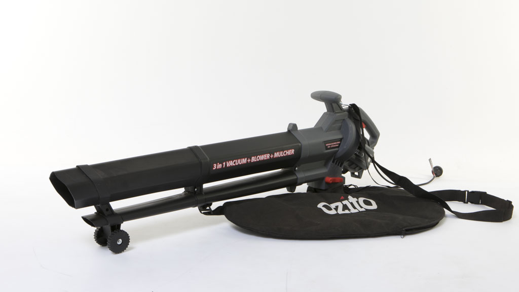 Ozito BLV-2401