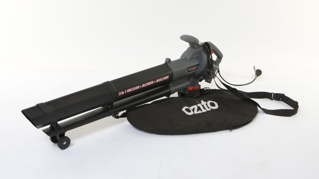 Ozito BLV-2401