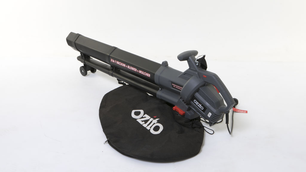 Ozito BLV-2401