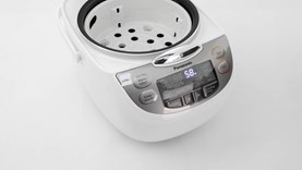 https://pdbimg.choice.com.au/panasonic-electronic-55-cup-rice-cookerwarmer-sr-cx108sst_8_mobile.jpg