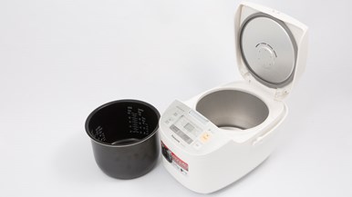 Panasonic SR-ZE185 Electric Rice Cooker