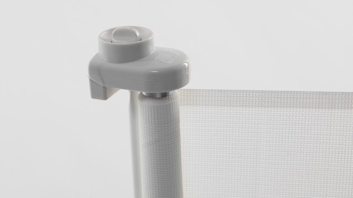 Perma Child Safety Retractable Gate 754 Review Safety gate CHOICE