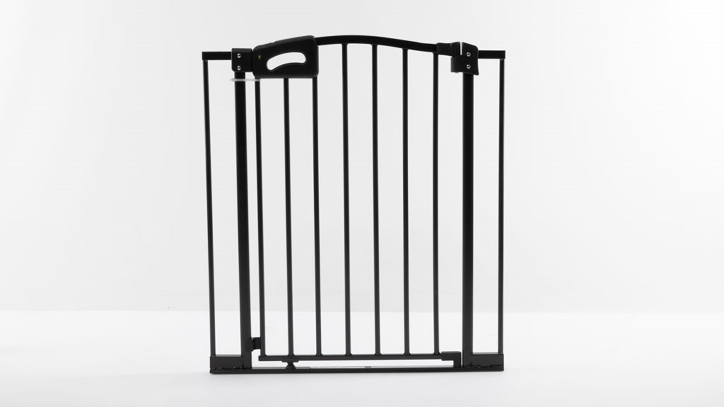 Perma Child Safety Retractable Gate 754 Review Safety gate CHOICE