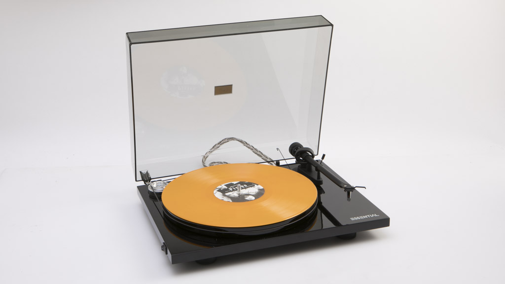 Pro-Ject Essential III carousel image