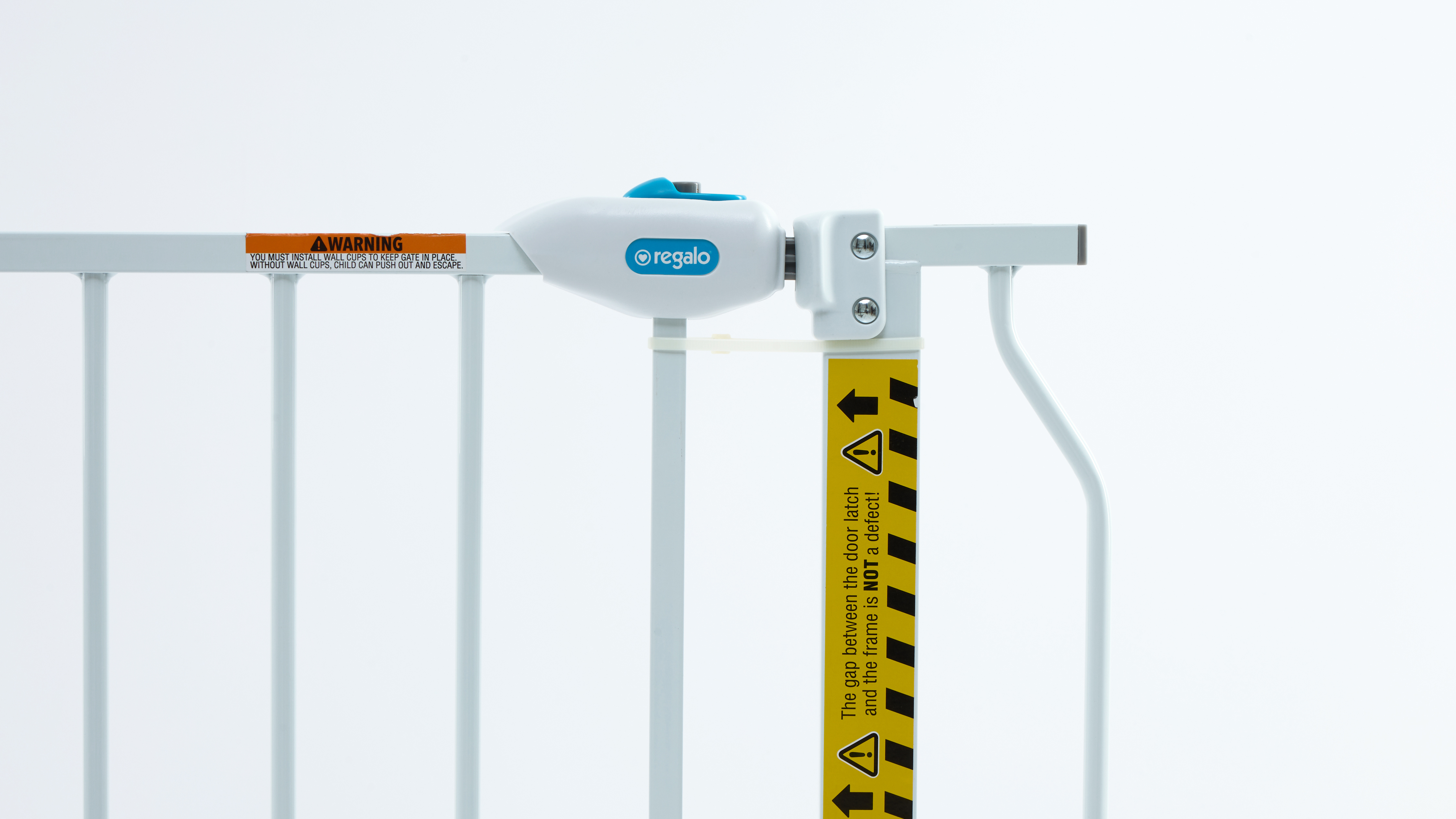 Regalo Extra Wide Walk-Through Safety Gate 1161