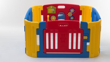 Roger Armstrong Large Expandable Entertainer Playzone RA734