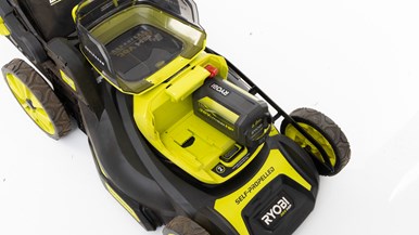 Ryobi 36V HP Brushless 46cm Self-Propelled Lawn Mower 6.0Ah Kit (R36XLMW26)