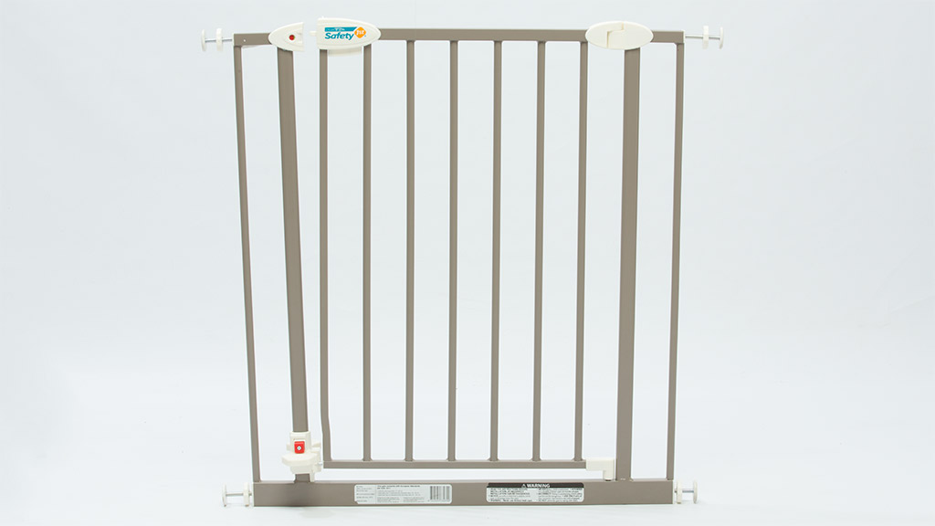 Safety 1st SecureTech Hands Free Gate 013892 carousel image