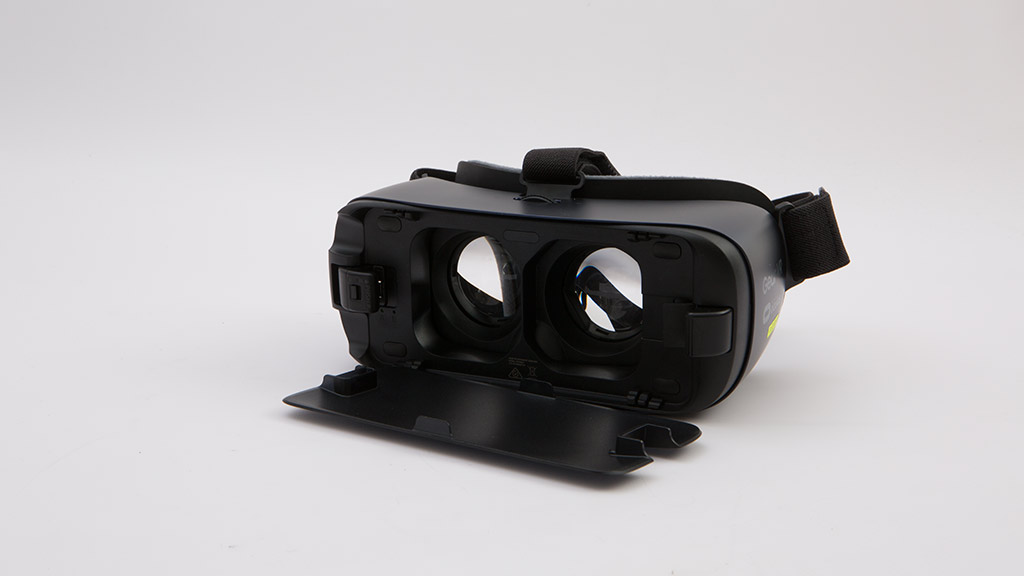 Samsung New Gear Vr Sm R323 Review Virtual Reality Headset Choice