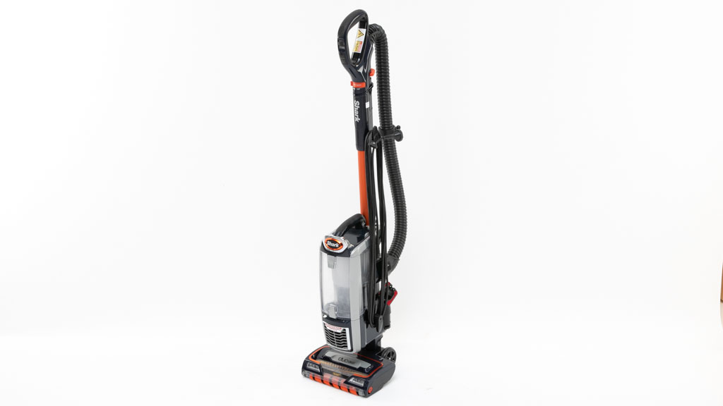 Shark Corded Upright NZ801ANZ 40