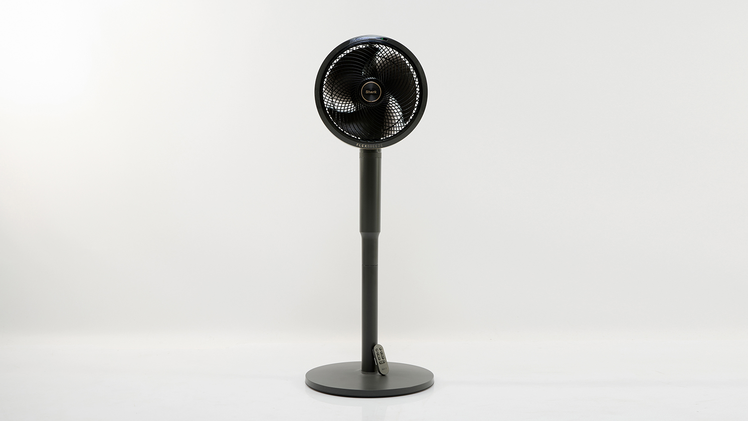 Shark FlexBreeze with InstaCool Misting Attachment FA225ANZ W5