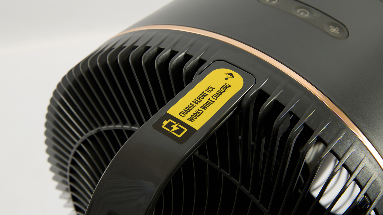 Shark FlexBreeze with InstaCool Misting Attachment FA225ANZ W5