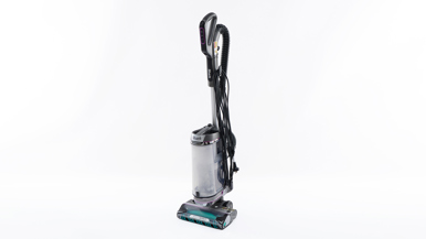 Shark PowerDetect Corded Upright AZ3900