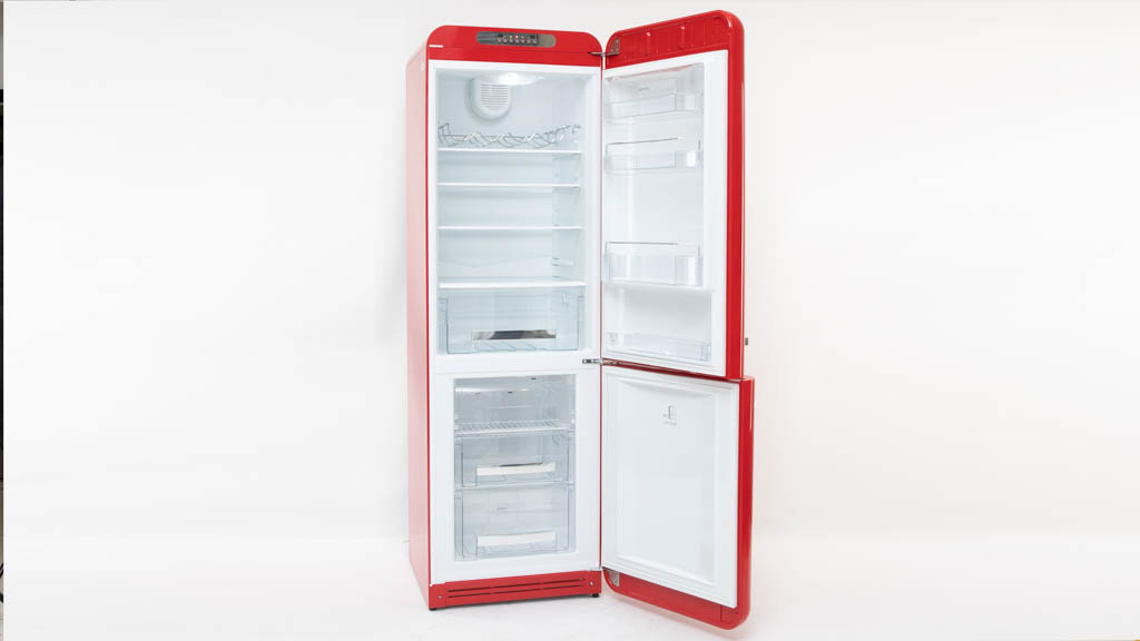 Smeg FAB32RRDNA1 carousel image