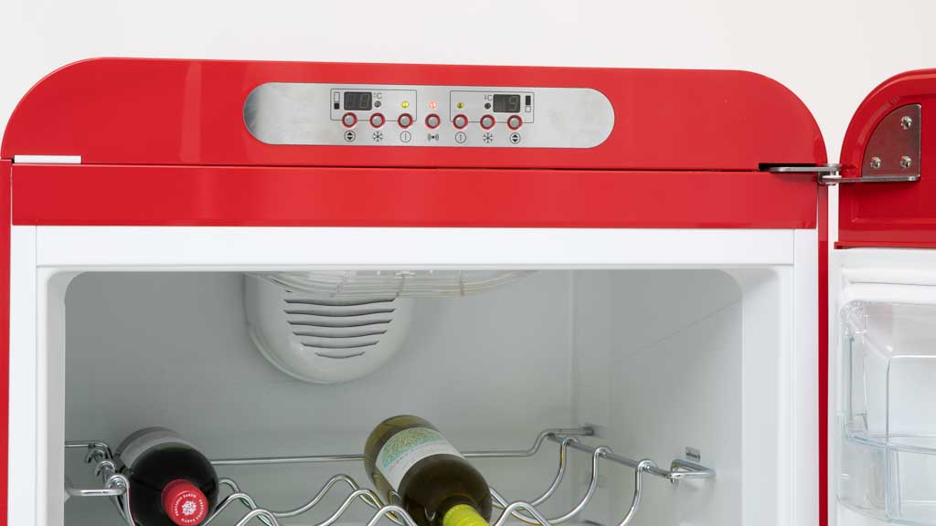 Smeg FAB32RRDNA1 carousel image