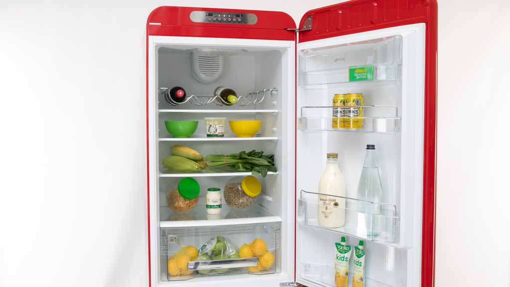 Smeg FAB32RRDNA1 carousel image