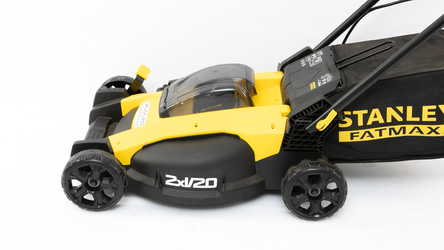 Stanley Fatmax 2 x 18V 51cm Push Mower (SFMCMW2651M) Review Battery