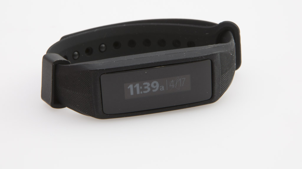 striiv fusion bio 2 smartwatch with continuous heart rate