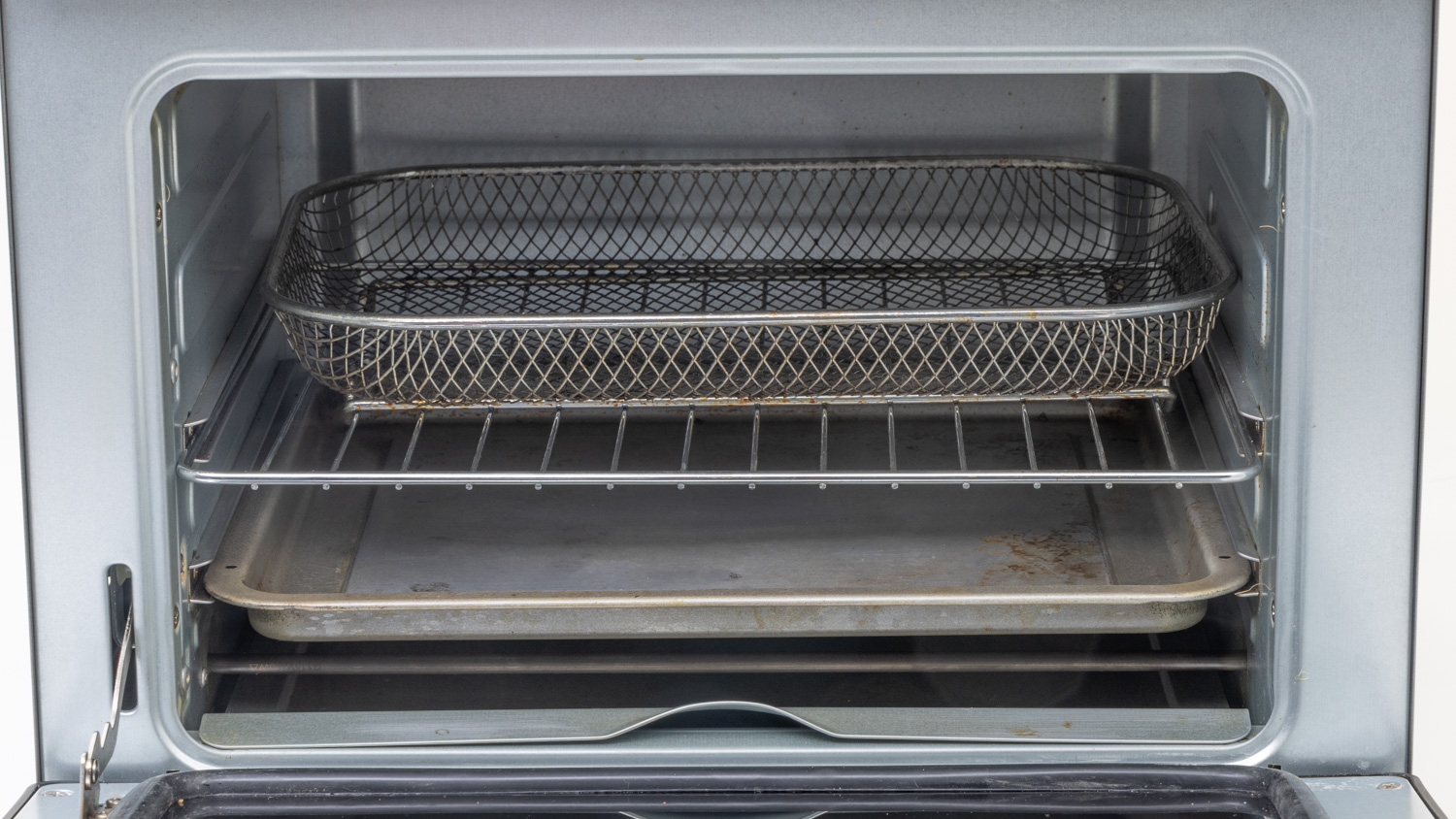 Sunbeam 22L Multi Function Oven + Air Fryer BT7200 (benchtop oven mode)