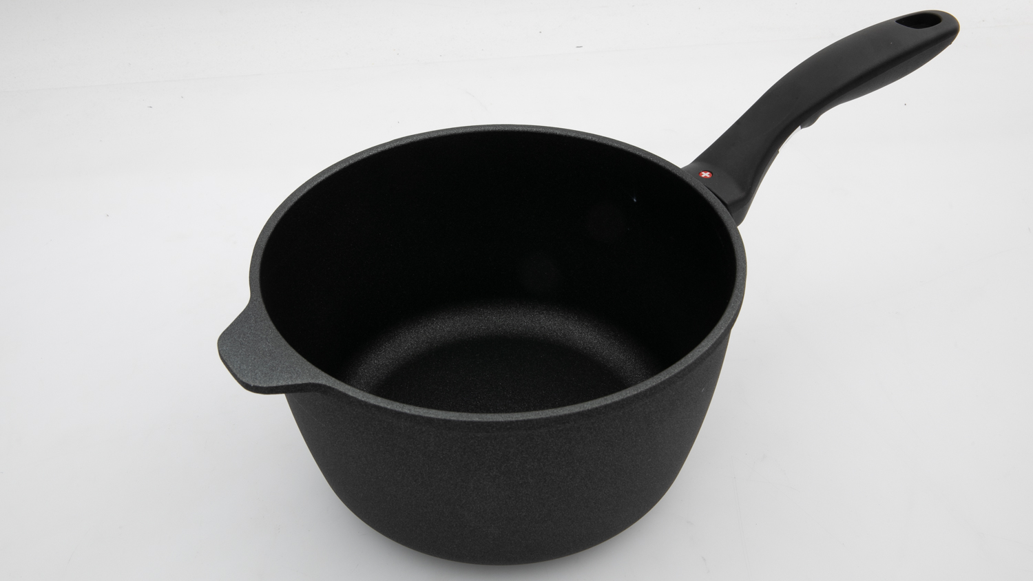 Swiss Diamond XD Induction NonStick Saucepan with Lid XD6720ic Review