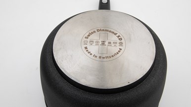 Swiss Diamond XD Induction non-stick saucepan with lid XD6720ic