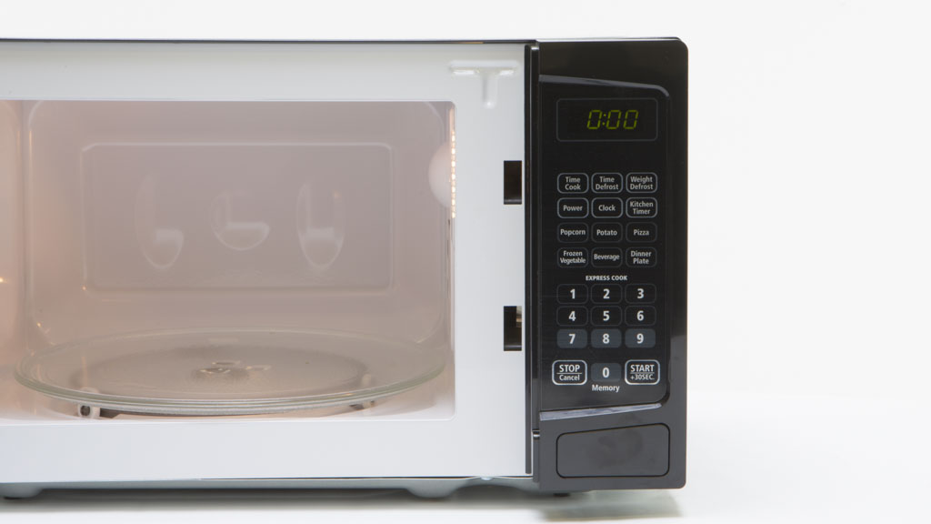 Target Essentials TESMO100 Compact