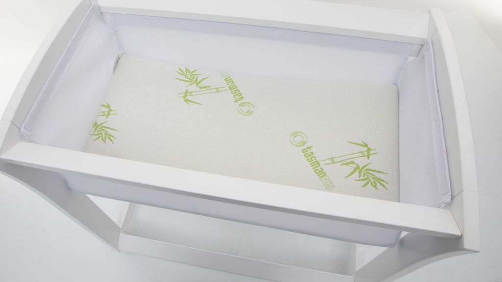 Tasman Eco Amore Bassinet T-201W