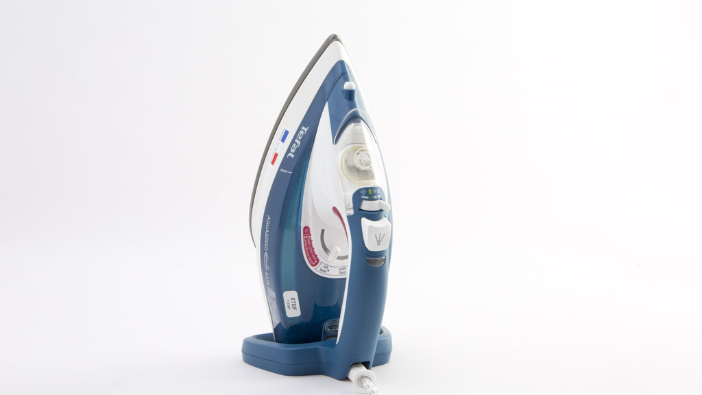 Tefal Aquaspeed Autoclean FV5375 Review | Steam iron | CHOICE