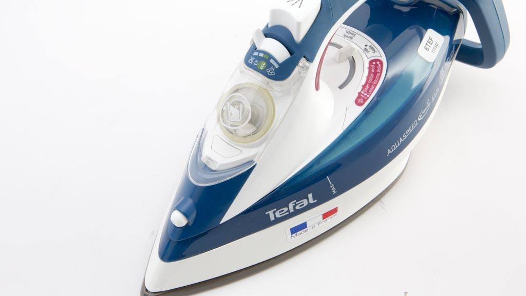 Tefal Aquaspeed Autoclean FV5375 Review | Steam iron | CHOICE