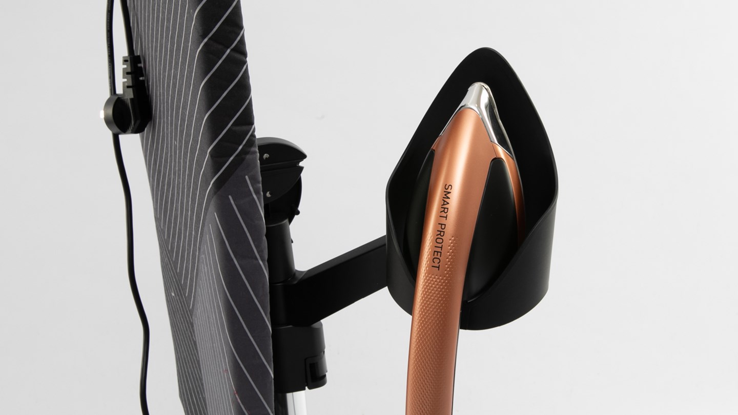 Tefal IXEO Power All in One Solution QT2020 Review Garment steamer