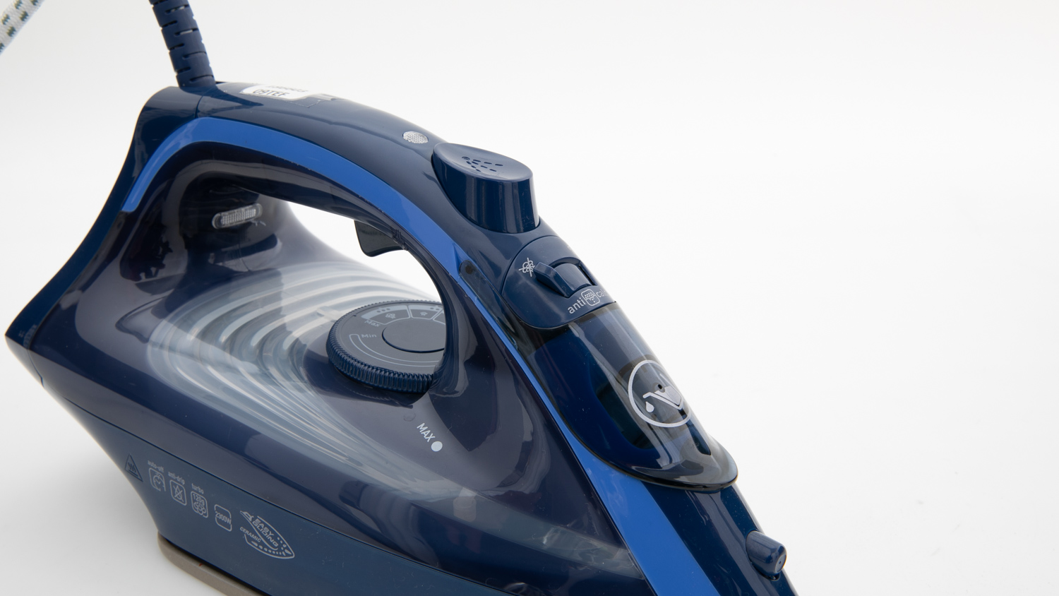 Tefal Maestro FV1849 Review | Steam iron | CHOICE