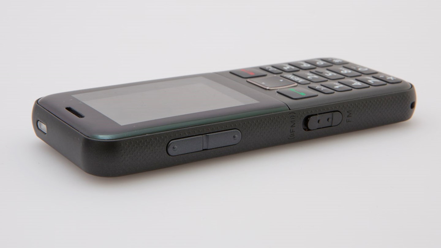 Telstra EasyCall 4 Review | Mobile phones for seniors | CHOICE