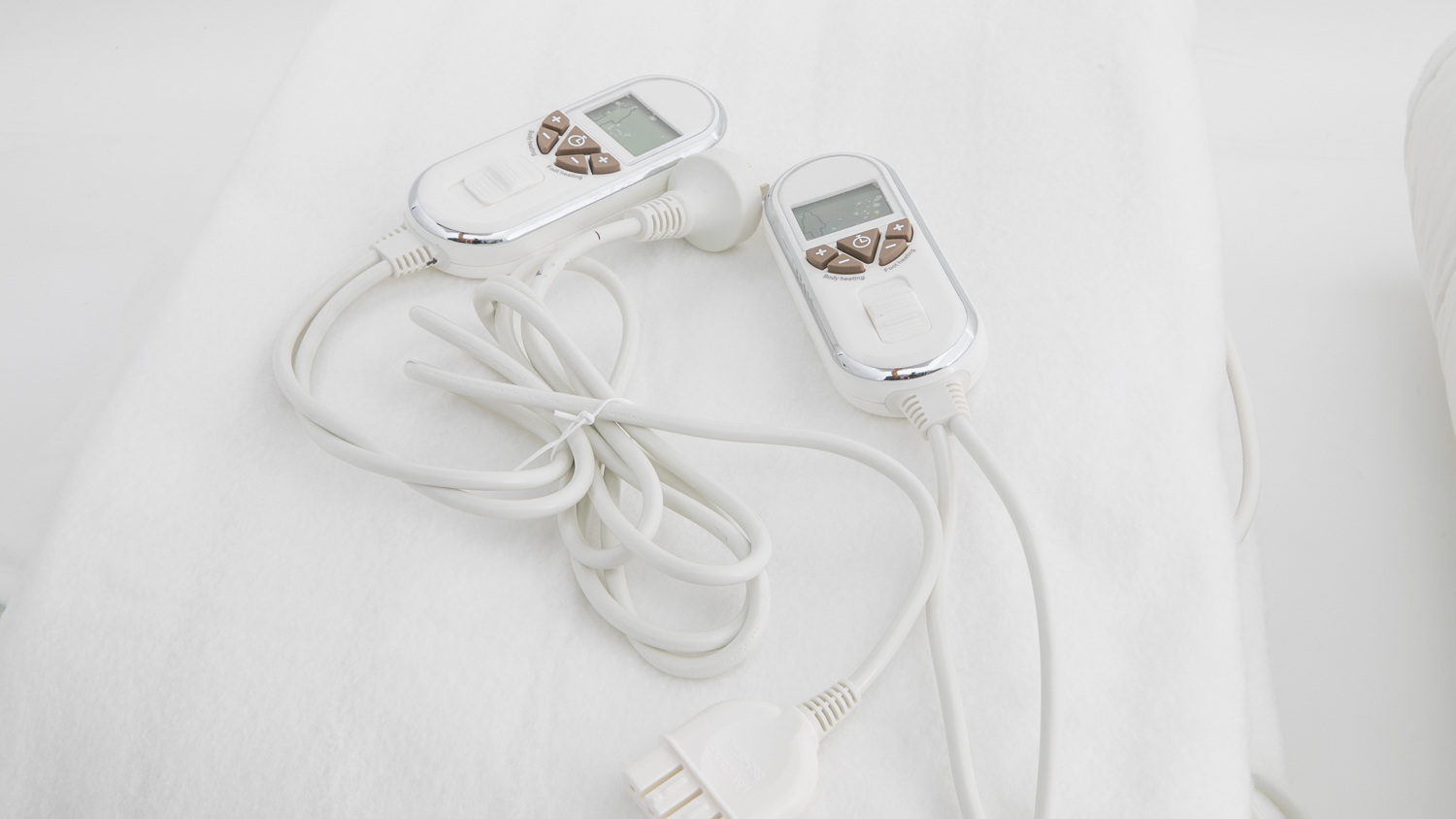 Tontine Luxe Luxuriously Warm 2-in-1 Heated Topper with Removable Cotton Cover Comfort Layer THT2031QB