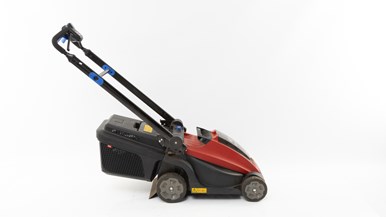 Toro 17u0022 (43cm) eMulticycler Self-Propelled 60V Max Battery Mower (21844)