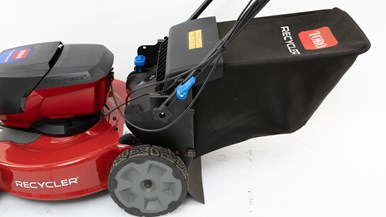 Toro 22u0022 Recycler 60V Max Battery Mower (21864)