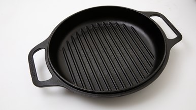 Victoria Seasoned Cast Iron Combo Cooker 26cm - 5.7L black