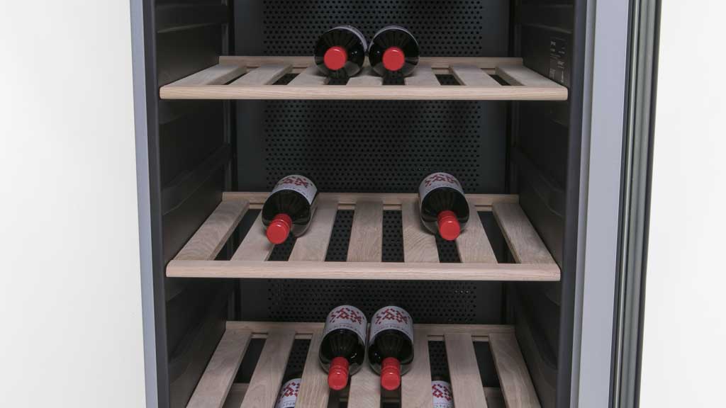 Vintec V190SG2EAL Wine fridge reviews CHOICE