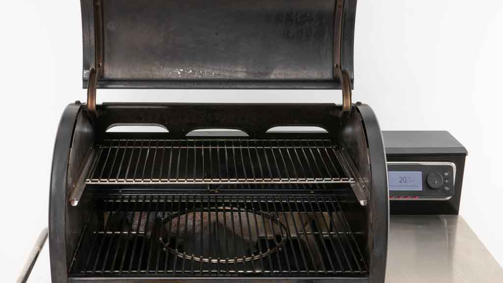 Weber Smokefire EX4 Pellet Grill Black